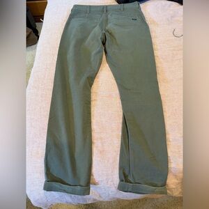 RVCA men's Green chino Pants 31 weekend fit